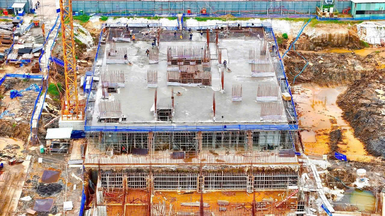 Tiến độ lên tầng tại dự án The Prive